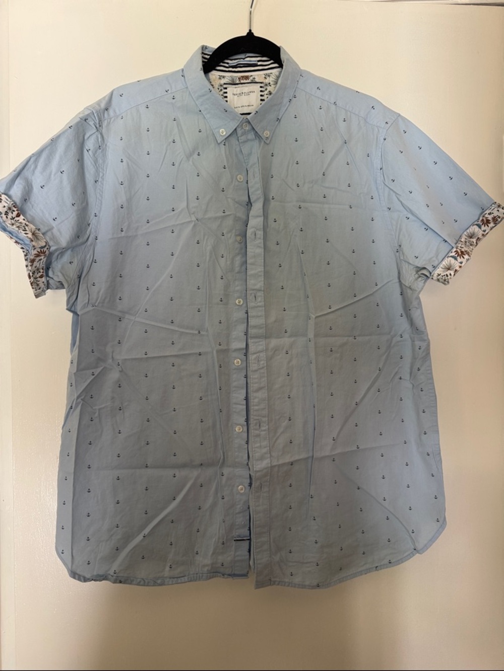 Denim & Flower Light Blue Short-Sleeve Button-Down with Anchor Motif
